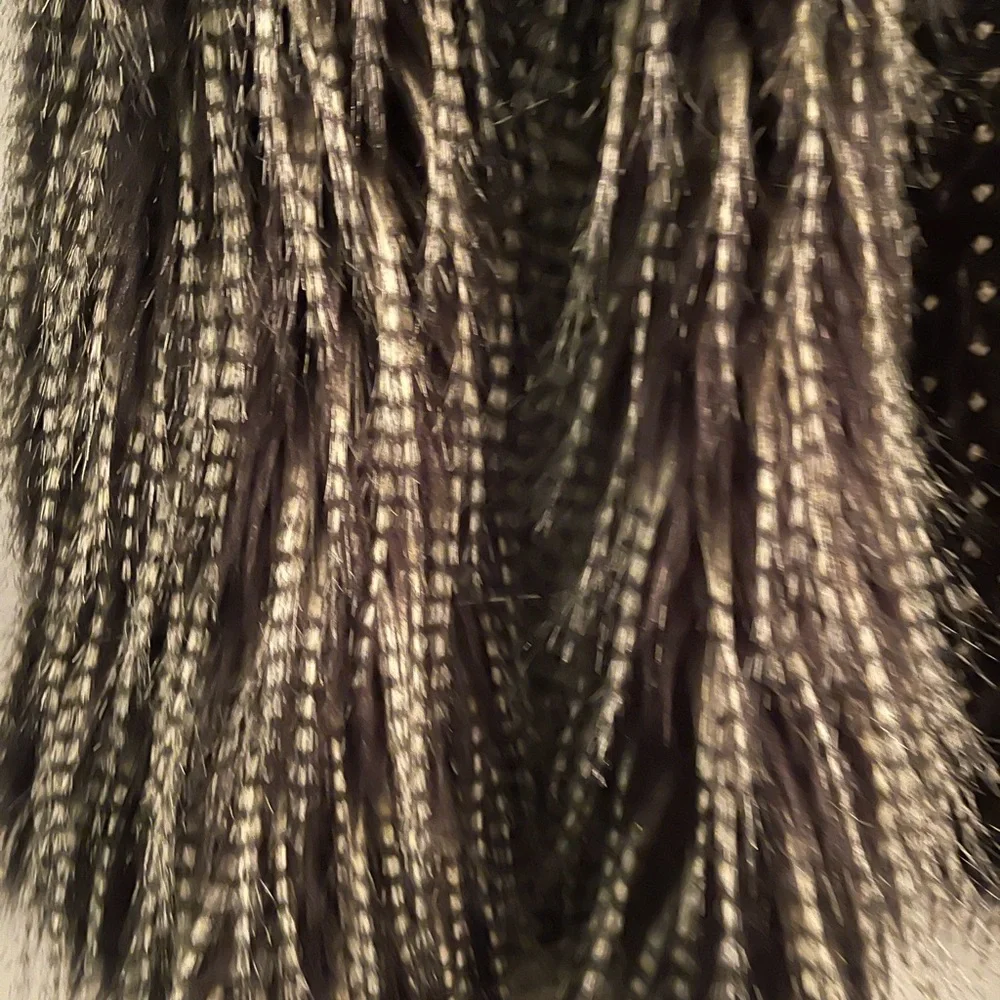 Dramatic Faux Fur Vest size XL - Picture 3 of 3